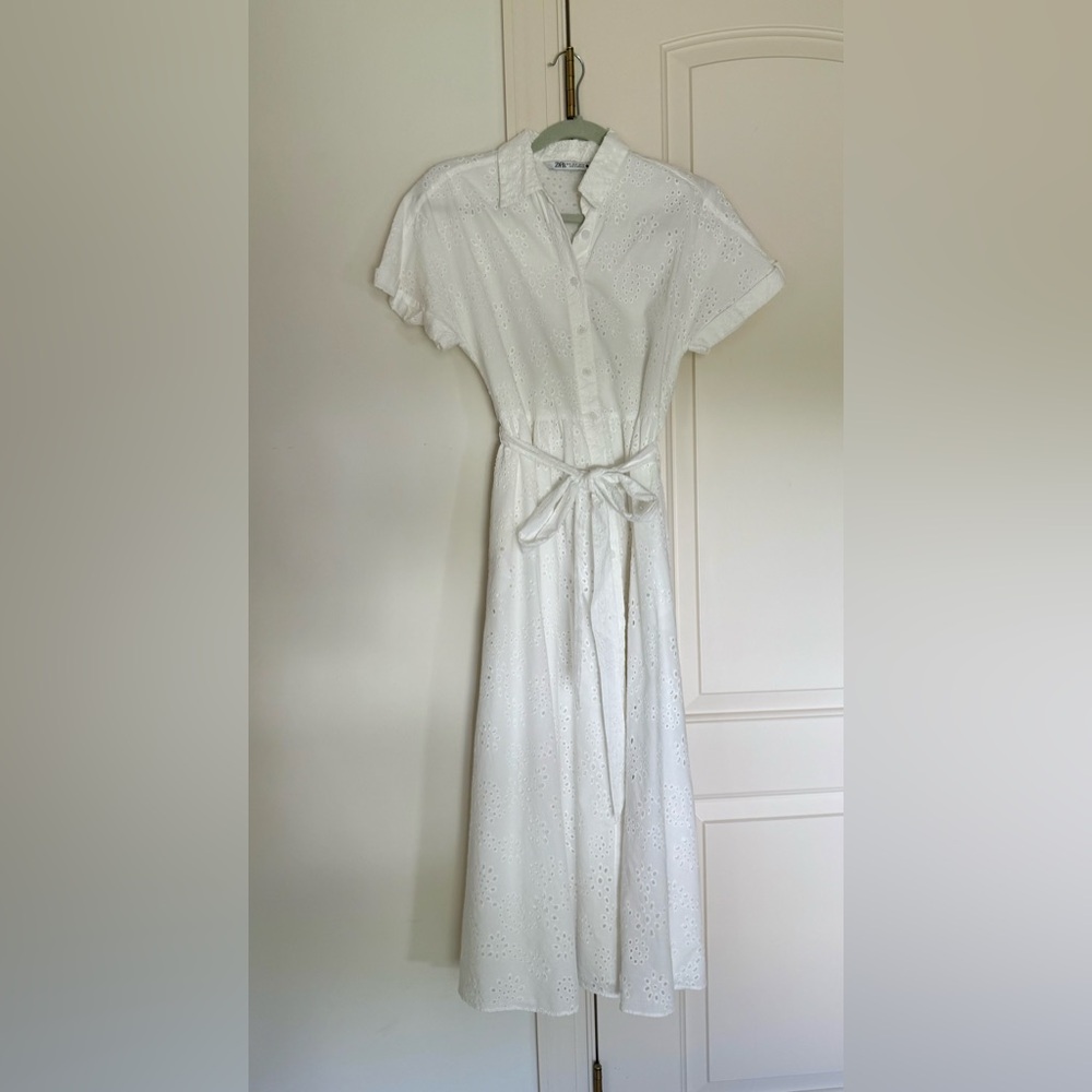 Zara woman collection embroidered White Eyelet midi Dress with belt size S - Picture 3 of 7